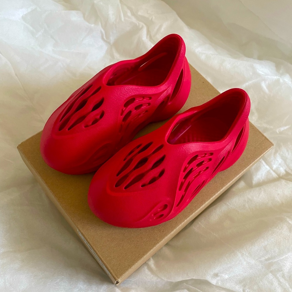 Adidas YZY Foam RNNR TD Size 7K